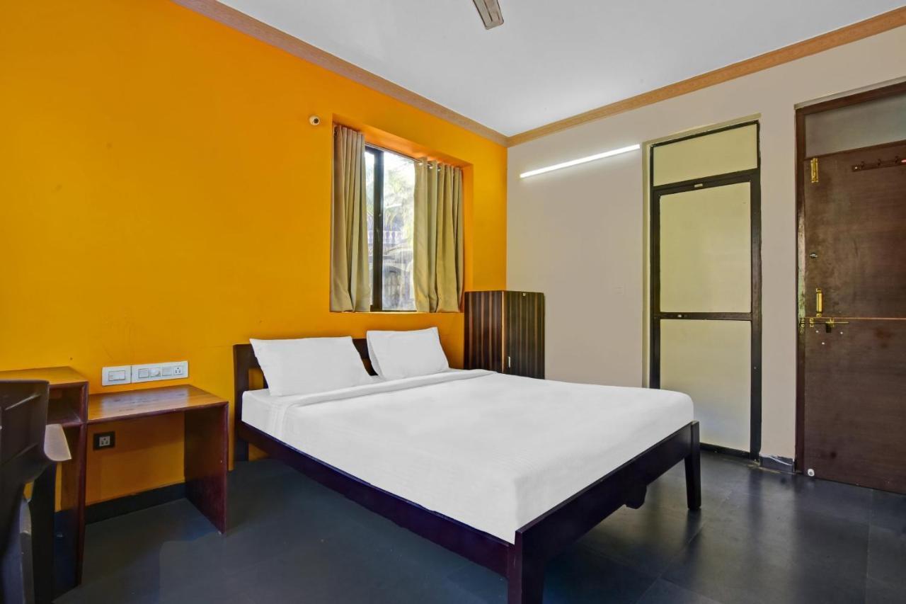 Capital O 85357 Hotel Sai Datta Calangute Eksteriør billede